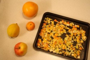 Getrocknete Früchte auf einem Blech
