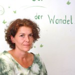 Gabi Mitterlehner führt in Linz das Öko-Kleidungsgeschäft "Greenfeel". Bei der Flüchtlingsthematik wollte sie nicht länger tatenlos herumsitzen und organisierte mehrere Spendenfahrten nach Traiskirchen.